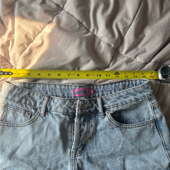 Edikted Blue Button down Jean Shorts - Picture 4 of 7